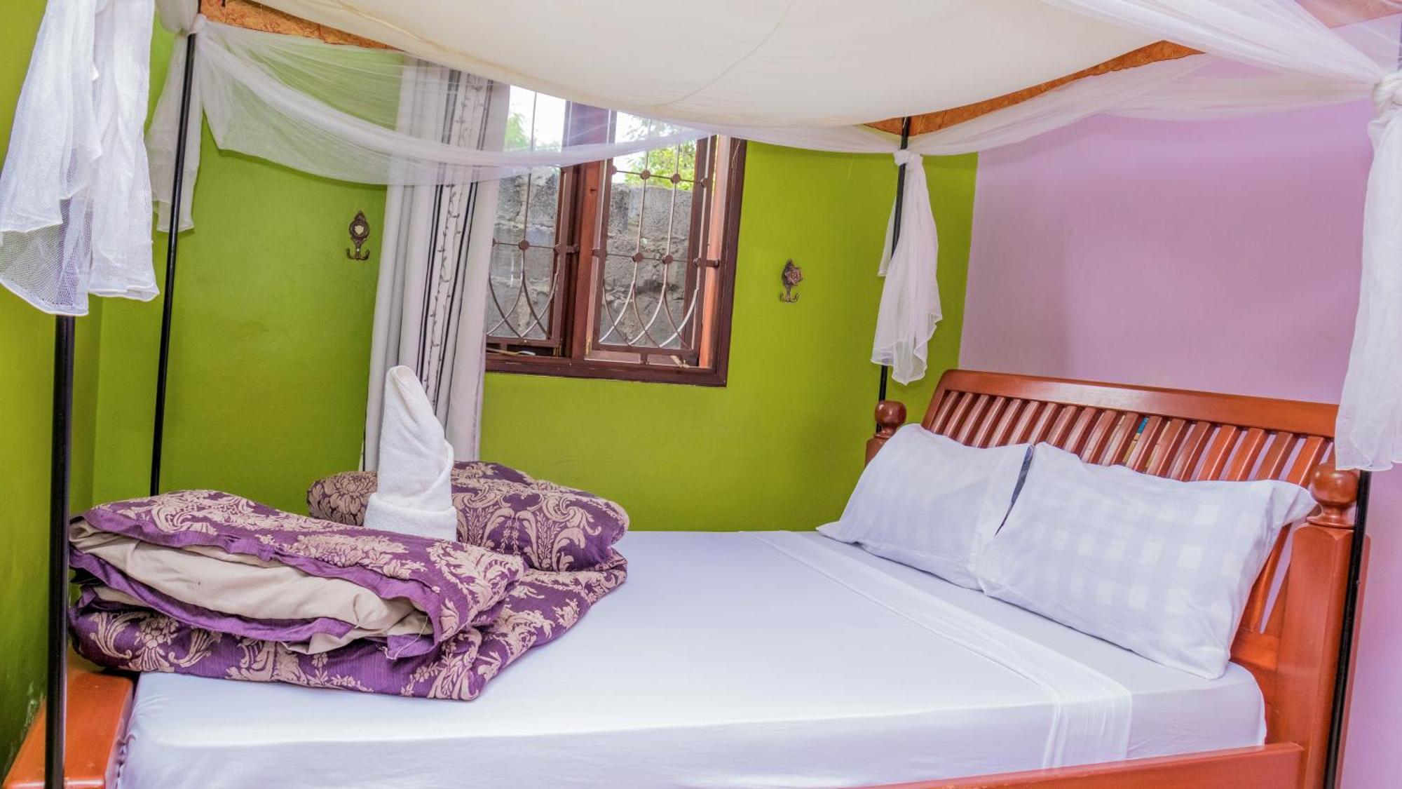 Mango Lodge Boma la Ngombe Екстер'єр фото